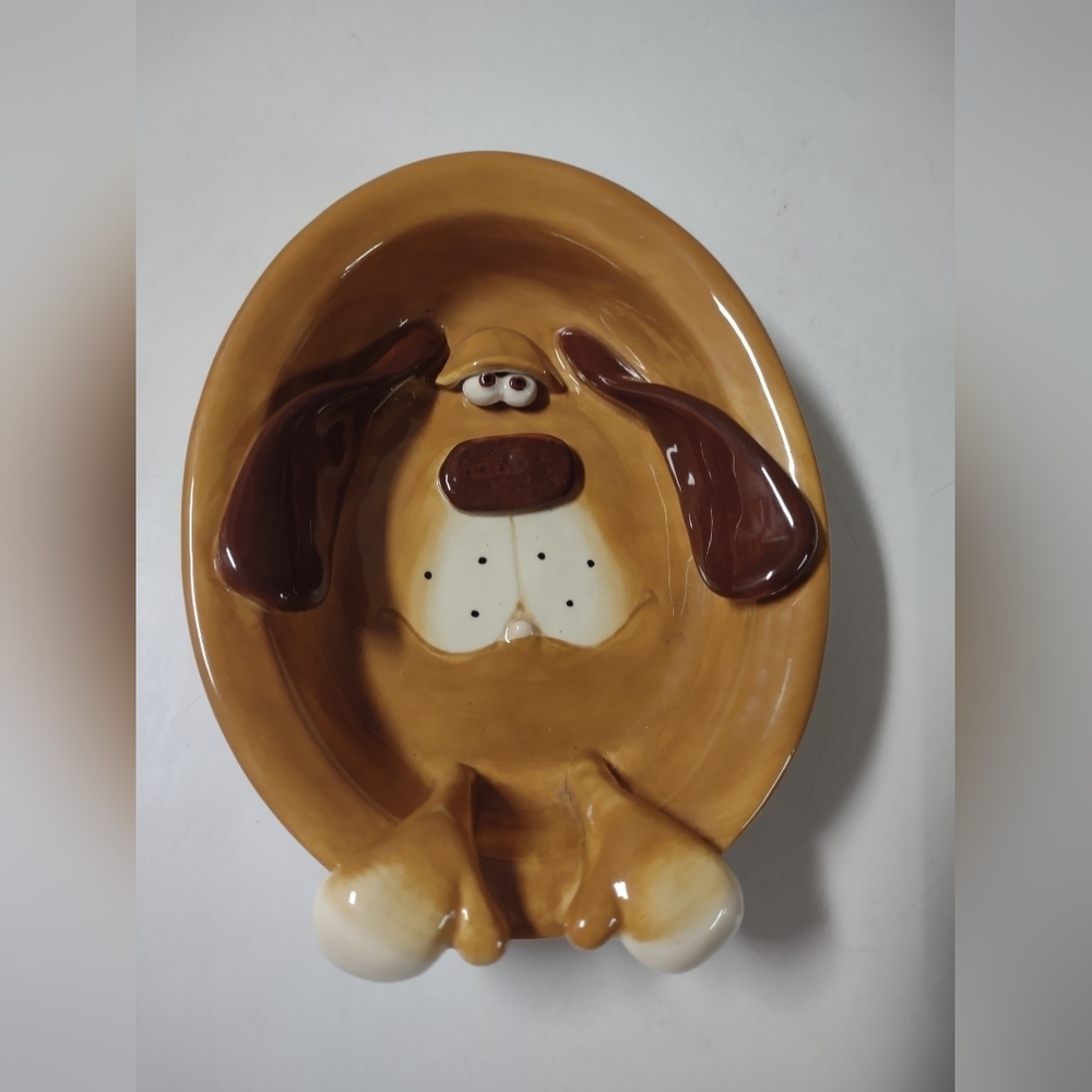 Douglas dog soap dish
